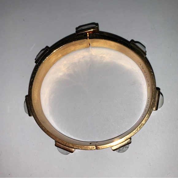 HENRI BENDEL 14k yellow gold plated CLICK CLACK cuff BRACELET w/stone STUDS - Picture 5 of 16